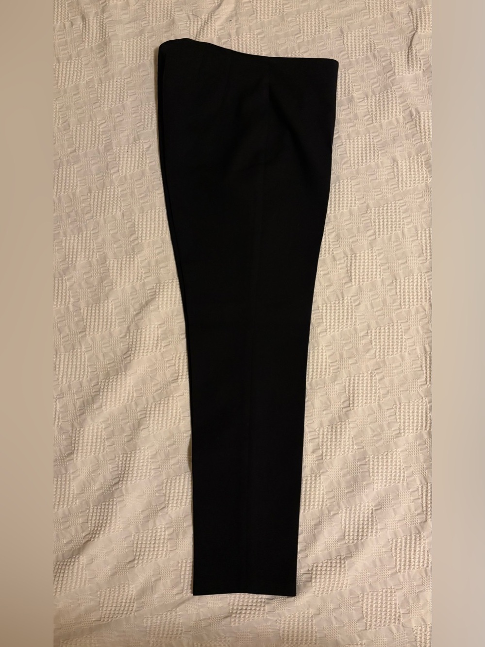 J McLaughlin Women's Black Slim Stretch pants size 10 95% wool